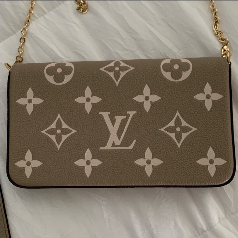 Louis Vuitton Felicie Bag - Picture 4 of 15